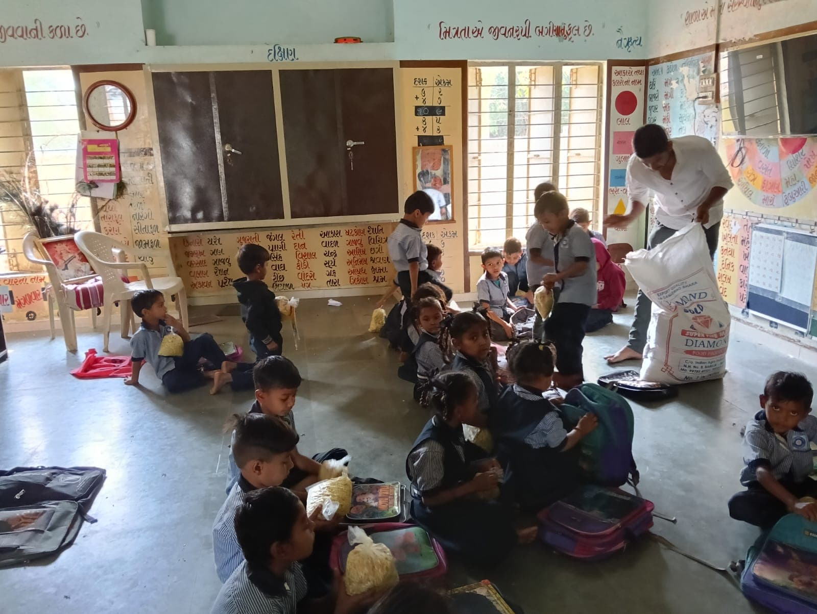 સેવાની પળ 14